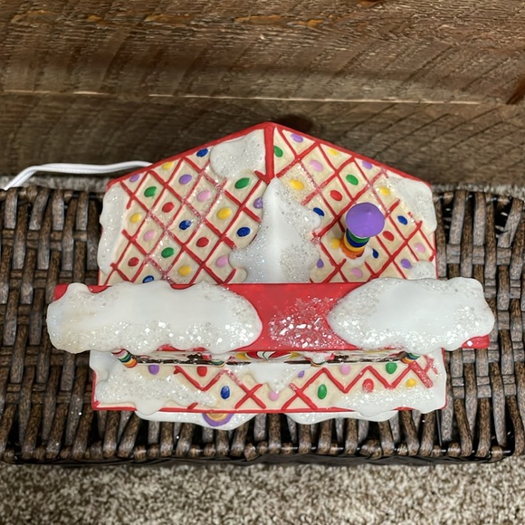 Department 56 "Honey Of A Deal Five & Dime" Lighted Christmas 2004 COLLECTIBLE - Picture 6 of 14